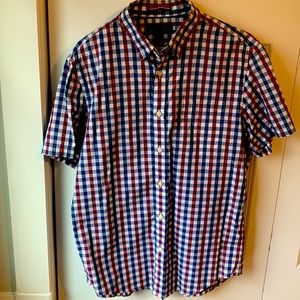 Banana Republic Men’s Medium Shortsleeved Button Up